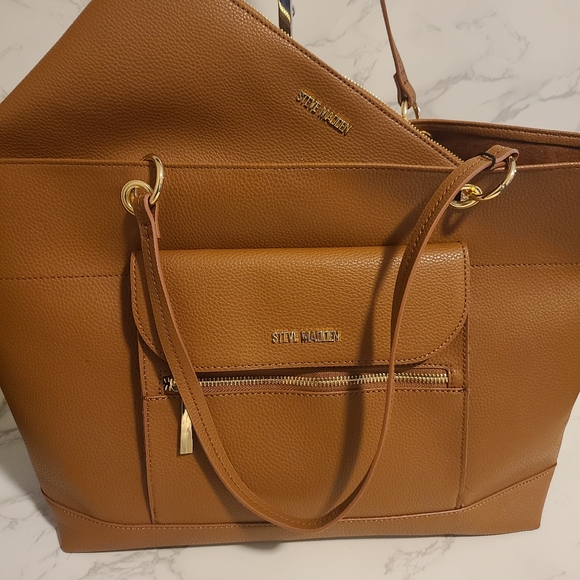 Steve Madden Handbags - Steve Madden brown Faux Leather Tote Bag and Clutch Set